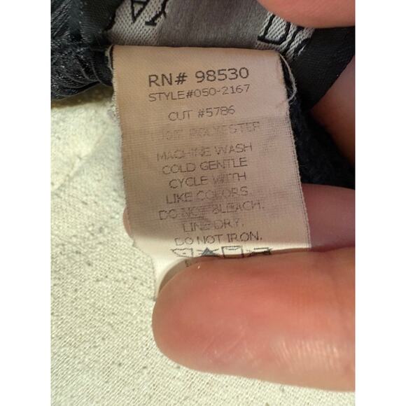 Vintage USA made Bay Studio feminine top Size M black - Picture 7 of 7